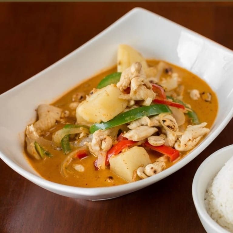 Spice Up Your Meal with Massaman Curry!